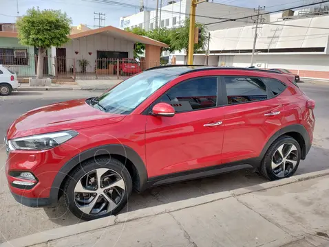 Hyundai Tucson Limited Tech usado (2017) color Rojo precio $345,000