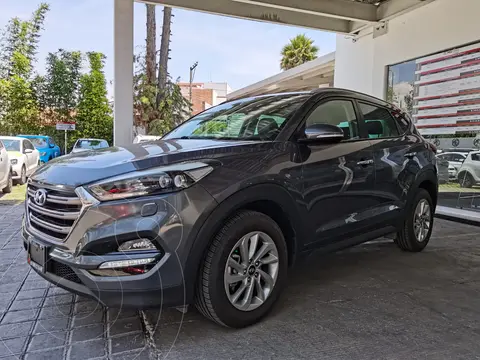 Hyundai Tucson Limited usado (2018) color Gris financiado en mensualidades(enganche $73,100 mensualidades desde $8,026)