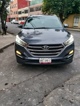 Hyundai Tucson Limited Tech usado (2018) color Gris precio $310,000