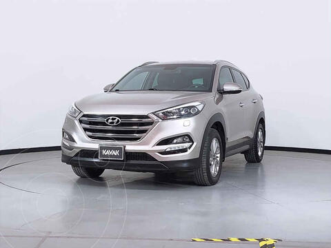 Hyundai Tucson Limited usado (2017) color Dorado precio $367,999