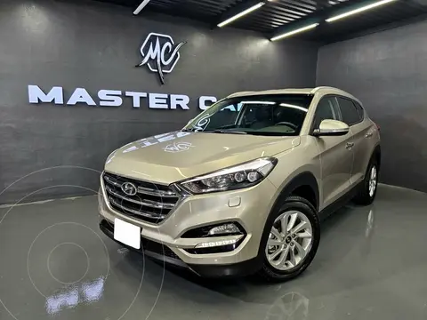 Hyundai Tucson Limited usado (2018) color Arena precio $324,000