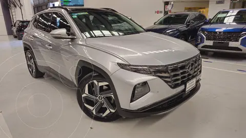 Hyundai Tucson Limited Tech usado (2023) color plateado precio $520,900