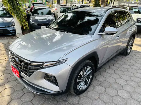 Hyundai Tucson GLS Premium usado (2023) color Plata financiado en mensualidades(enganche $123,356 mensualidades desde $10,957)