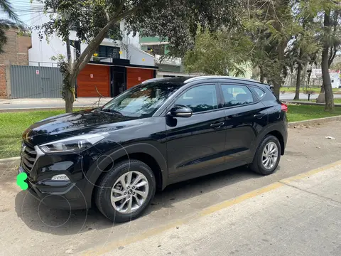 Hyundai Tucson 2.0L GL 4x2 Sport Aut usado (2017) color Negro precio u$s21,000