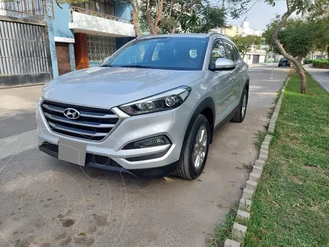 Hyundai Tucson 2.0L GL 4x2 Sport Aut usado (2018) color Plata precio u$s16,000