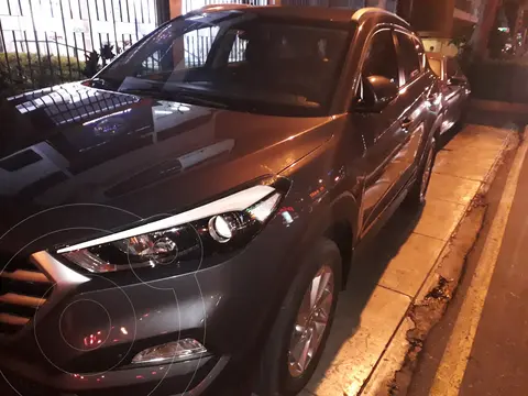 Hyundai Tucson 2.0L GL 4x2 Sport Aut usado (2018) color Gris precio u$s21,500
