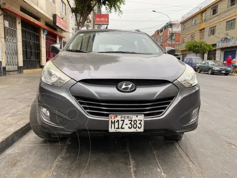 Hyundai Tucson GL 2.0L 4x2 usado (2015) color Gris precio u$s12,900