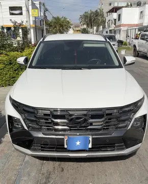 Hyundai Tucson 2.0L GL 4x2 Sport usado (2025) color Blanco precio u$s27,900