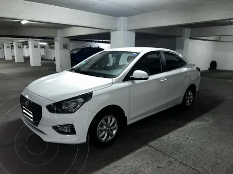 Hyundai Verna  1.4L Plus usado (2021) color Blanco precio $9.500.000
