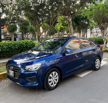 Hyundai Verna 1.4L usado (2021) color Azul precio u$s9,800