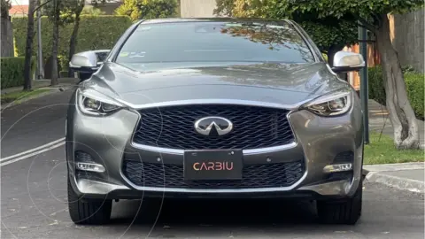 Infiniti QX30 Sport usado (2018) color Gris precio $368,999