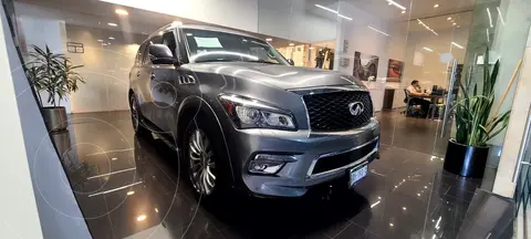 Infiniti QX80 Perfection 8 Pasajeros usado (2017) color Gris Oscuro precio $440,000