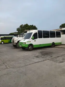 Iveco 59.12 Chasis (4410) L4 2.8i 8V usado (2002) color Blanco precio u$s21.000