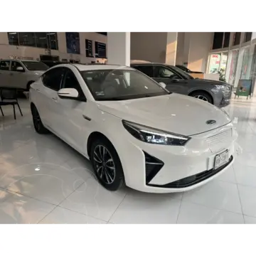 JAC E J7 Electric usado (2023) color Blanco precio $298,000