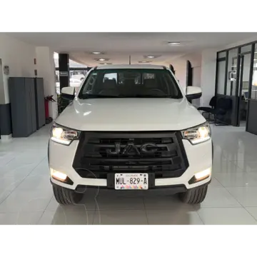 JAC Frison T8 MT usado (2024) color Blanco precio $369,000