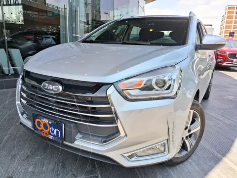 JAC Sei2 Smart usado (2024) color plateado financiado en mensualidades(enganche $65,400 mensualidades desde $5,001)