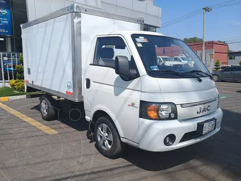 JAC X200 2.0L usado (2022) color Blanco financiado en mensualidades(enganche $102,079 mensualidades desde $8,637)