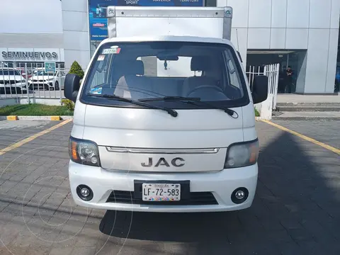 JAC X200 2.0L usado (2022) color Blanco financiado en mensualidades(enganche $102,079 mensualidades desde $8,637)