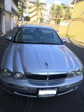 Jaguar X-type 2.5L V6 Aut usado (2003) color Plata precio $150,000