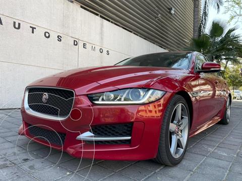 Jaguar XE R-Sport usado (2016) color Rojo precio $499,900