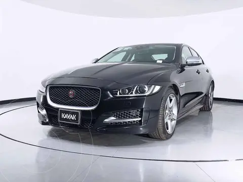 Jaguar XE R-Sport usado (2016) color Negro precio $454,999