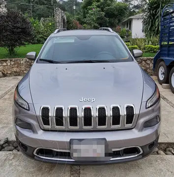 Jeep Cherokee Limited usado (2015) color Plata Martillado precio $275,000