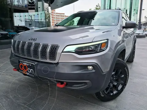 Jeep Cherokee TrailHawk usado (2019) color plateado precio $565,000