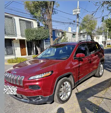 Jeep Cherokee Limited usado (2015) color Rojo Cerezo precio $249,700