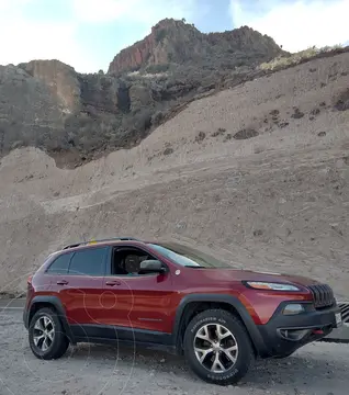 Jeep Cherokee TrailHawk usado (2017) color Rojo precio $500,000