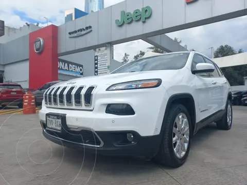 Jeep Cherokee Limited usado (2017) color Blanco financiado en mensualidades(enganche $67,507 mensualidades desde $13,514)