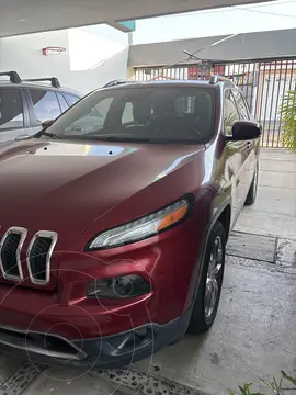 Jeep Cherokee Limited Premium usado (2014) color Rojo Cerezo precio $240,000