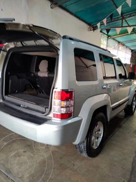 Jeep Cherokee Limited 3.7L Aut 4x4 usado (2012) color Plata precio u$s8.700