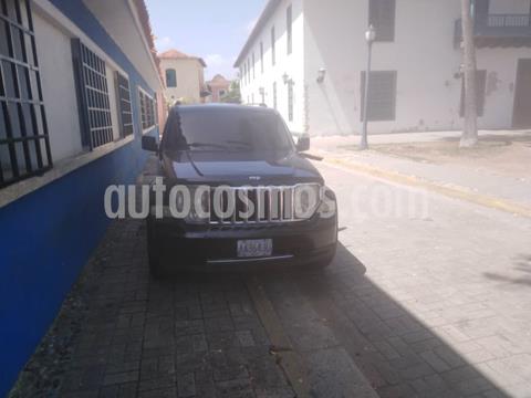 foto Jeep Cherokee Limited 4x4 usado (2009) color Negro precio u$s5.500