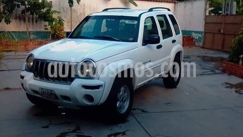 foto Jeep Cherokee Sport 4x2 usado (2002) precio u$s2.300