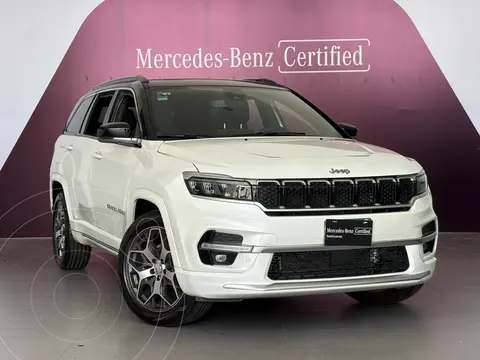 Jeep Commander Overland usado (2025) color Beige precio $660,000