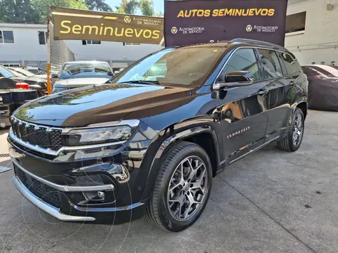 Jeep Commander Overland usado (2025) color Negro precio $590,000