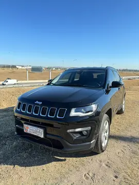 Jeep Compass 2.4 4x2 Sport usado (2018) color Negro precio $25.000.000