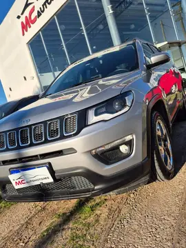 Jeep Compass COMPASS 2.4 LONGITUDE AT6 4X2 usado (2020) color Gris precio $32.000.000