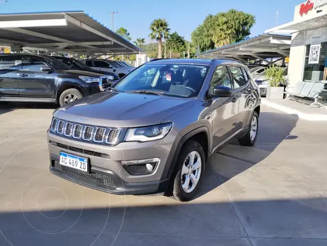 Jeep Compass COMPASS 2.4 SPORT 4X2 MT6 usado (2018) color Gris Oscuro precio $28.300.000