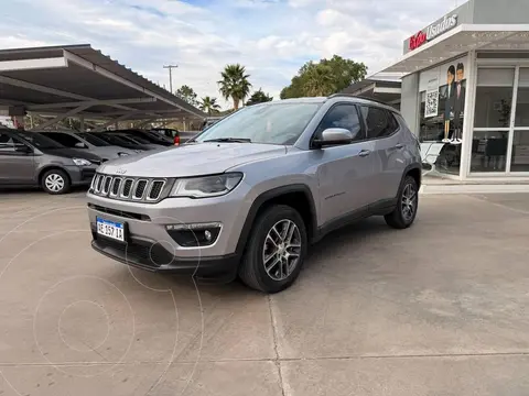 Jeep Compass COMPASS 2.4 SPORT 4X2 MT6 usado (2020) color Gris precio $30.000.000