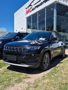 Jeep Compass 1.3 T 270 Longitude At6 usado (2023) color Negro precio u$s33.500