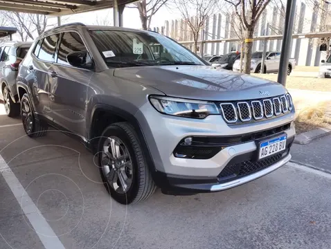 Jeep Compass COMPASS 2.4 LONGITUDE AT6 4X2 usado (2023) color Blanco precio $42.000.000
