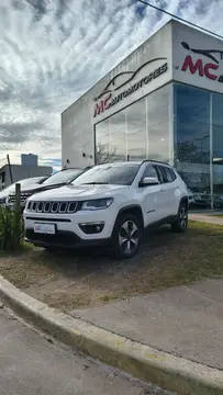 Jeep Compass COMPASS 2.4 LONGITUDE AT6 4X2 usado (2019) color Blanco precio u$s20.000