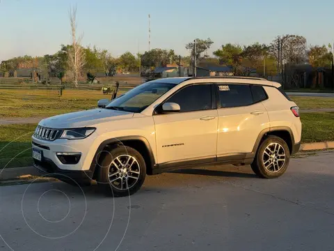 Jeep Compass 2.4 4x2 Sport usado (2020) color Blanco precio $25.500.000