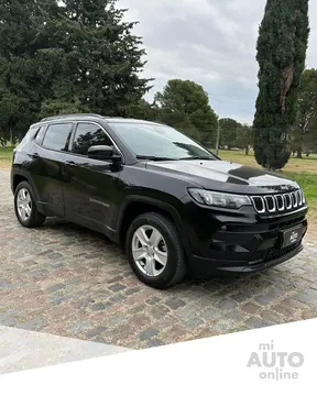 Jeep Compass 1.3 T 270 Sport At6 usado (2023) color Negro precio $38.000.000