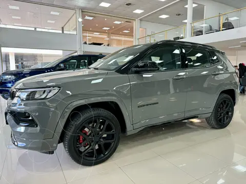 Jeep Compass Trailhawk 2.0 4X4 TD Aut nuevo color Gris precio u$s51.000