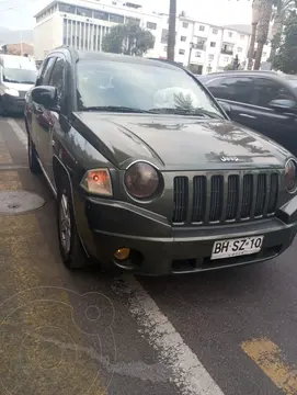 Jeep Compass  2.4L Longitude 4x4 usado (2008) color Verde Oscuro precio $4.000.000
