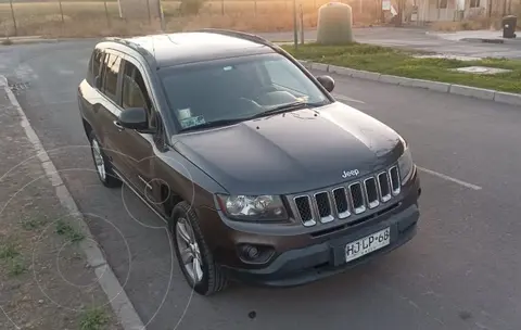 Jeep Compass  Sport 4x2 usado (2015) color Gris Oscuro precio $7.500.000