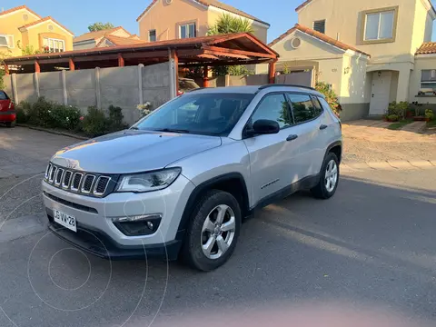 Jeep Compass  Sport 4x2 usado (2019) color Gris precio $10.800.000