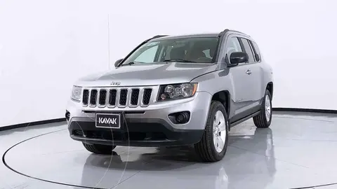 Jeep Compass 4x2 Latitude Aut usado (2016) color Negro precio $286,999
